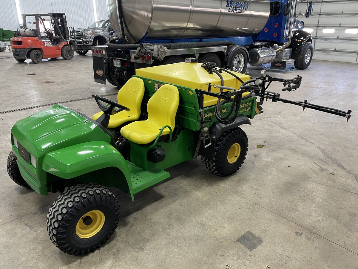 saboda84's tweet photo. 2004 Gator with 2016 100 gal     F/S mfg sprayer, 10' boom, fence row boom, 25' hose reel, gas powered pump $6,500 https://t.co/NVQdpIGD8u