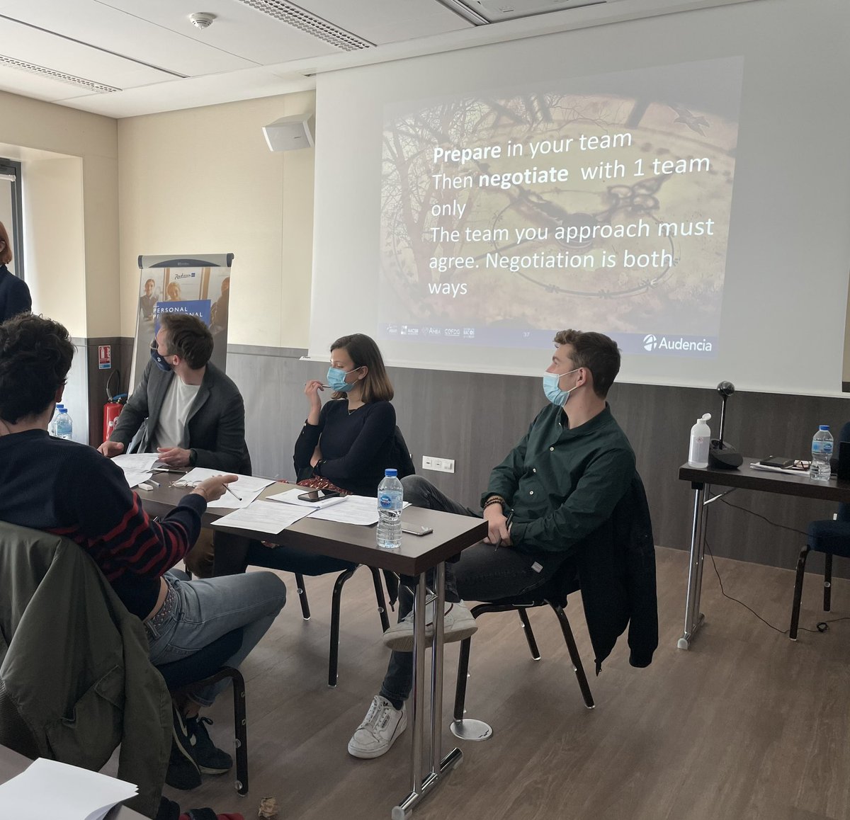 Audencia_MS_MCI's tweet photo. #Lex : Workshop - International Communication and Negotiation pour les étudiants du #MSMCI en fin de matinée, animé par Delphine Jolivel ! Exercices de perception et de communication étaient de mise ! https://t.co/lBox6TiwtG