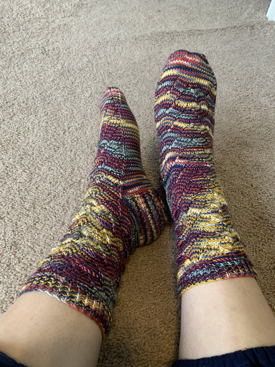 GirlyWithATwist's tweet image. I love ❤️ hand knit 🧶 socks 🧦🧦 #MonkeySocks #CookieA #SocksThatRock #SocksThatRockLightweight #SockGate #KnittingIsAwesome