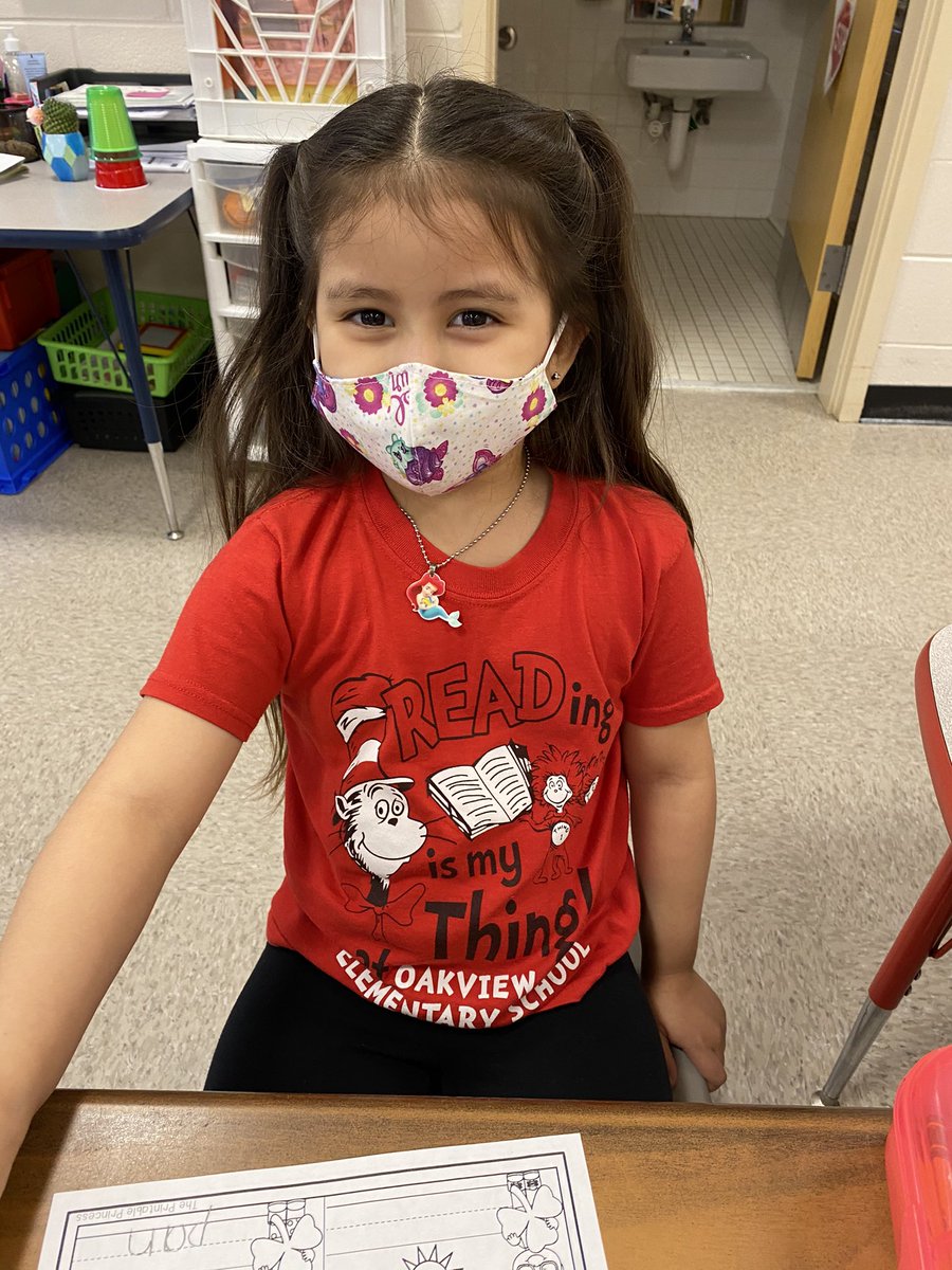 Read My Shirt Day was a fun way to encourage students to practice reading and sounding/tapping out words!