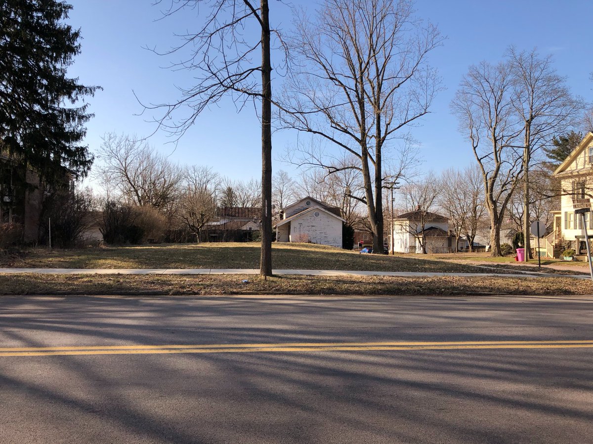 HER_KnoxCounty's tweet photo. NEW LISTING!  200 E Gambier St Mt Vernon Ohio 43050 
Desirable Building lot in Historic District $44,500 
Listed with Courtney Culbertson 740-398-3584 
REAL LIVING HOME TEAM 
https://t.co/meEiEA1kIf 

#NewListing #JustListed  #RealLivingHomeTeam #mtvernonohio #lifestyleadvisor https://t.co/M47A7kho9x