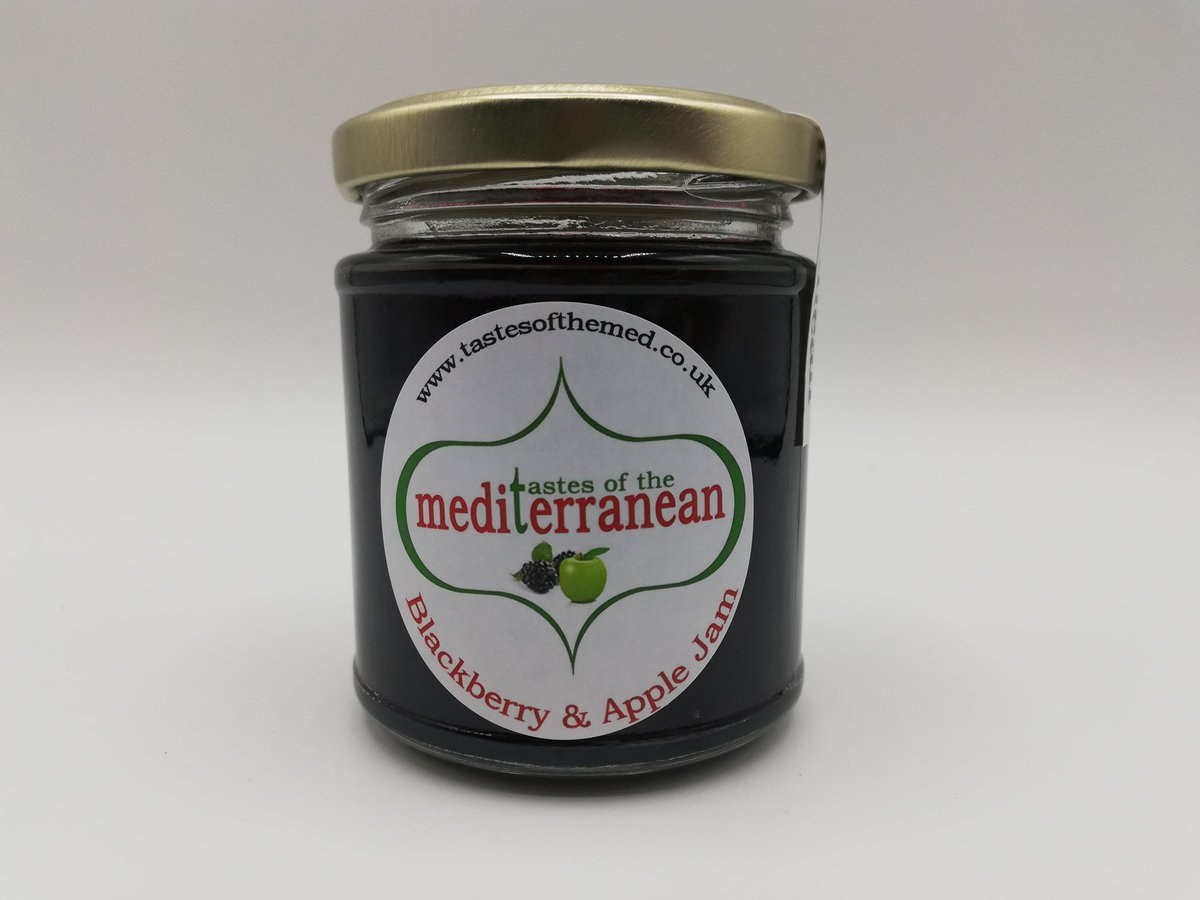 CondimentsKitch's tweet photo. A new jam is coming soon #inbizhour!

Made with homegrown blackberries and apples.

What would you serve it with?!

#MHHSBD #blackberryandapplejam #homemadepreserves https://t.co/ORPW27nxrf