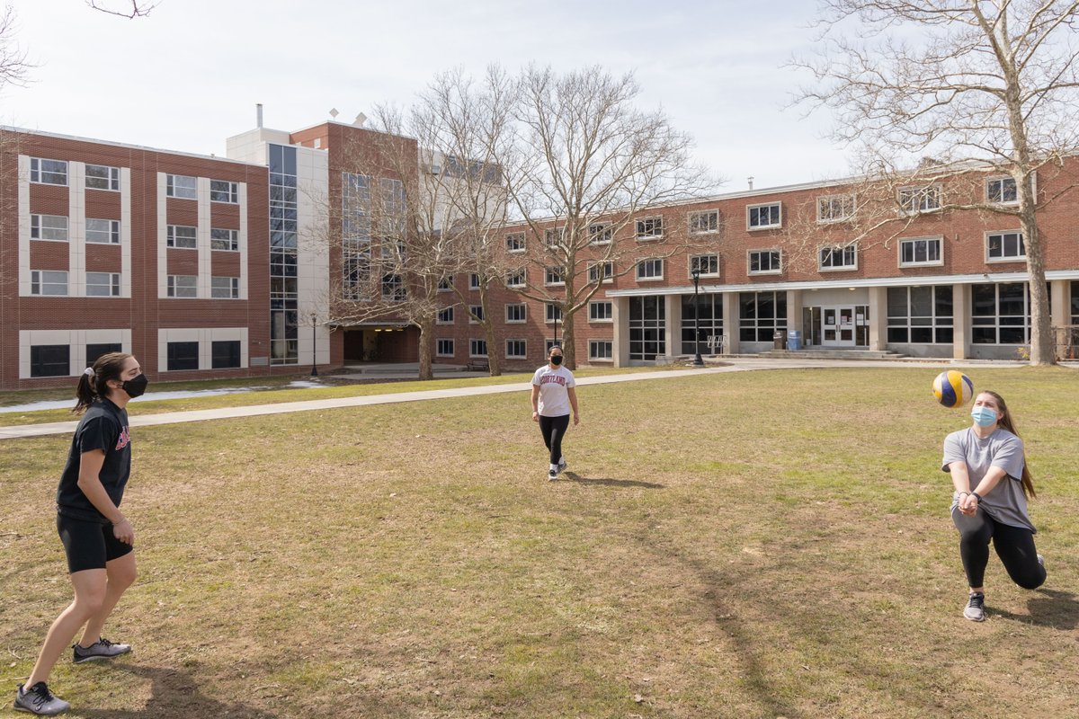 suny_cortland's tweet photo. Hope everyone gets a chance to get outside and enjoy the sunshine! Have fun and be safe, Dragons! #RedDragonSafe https://t.co/i1nAwB7vNw