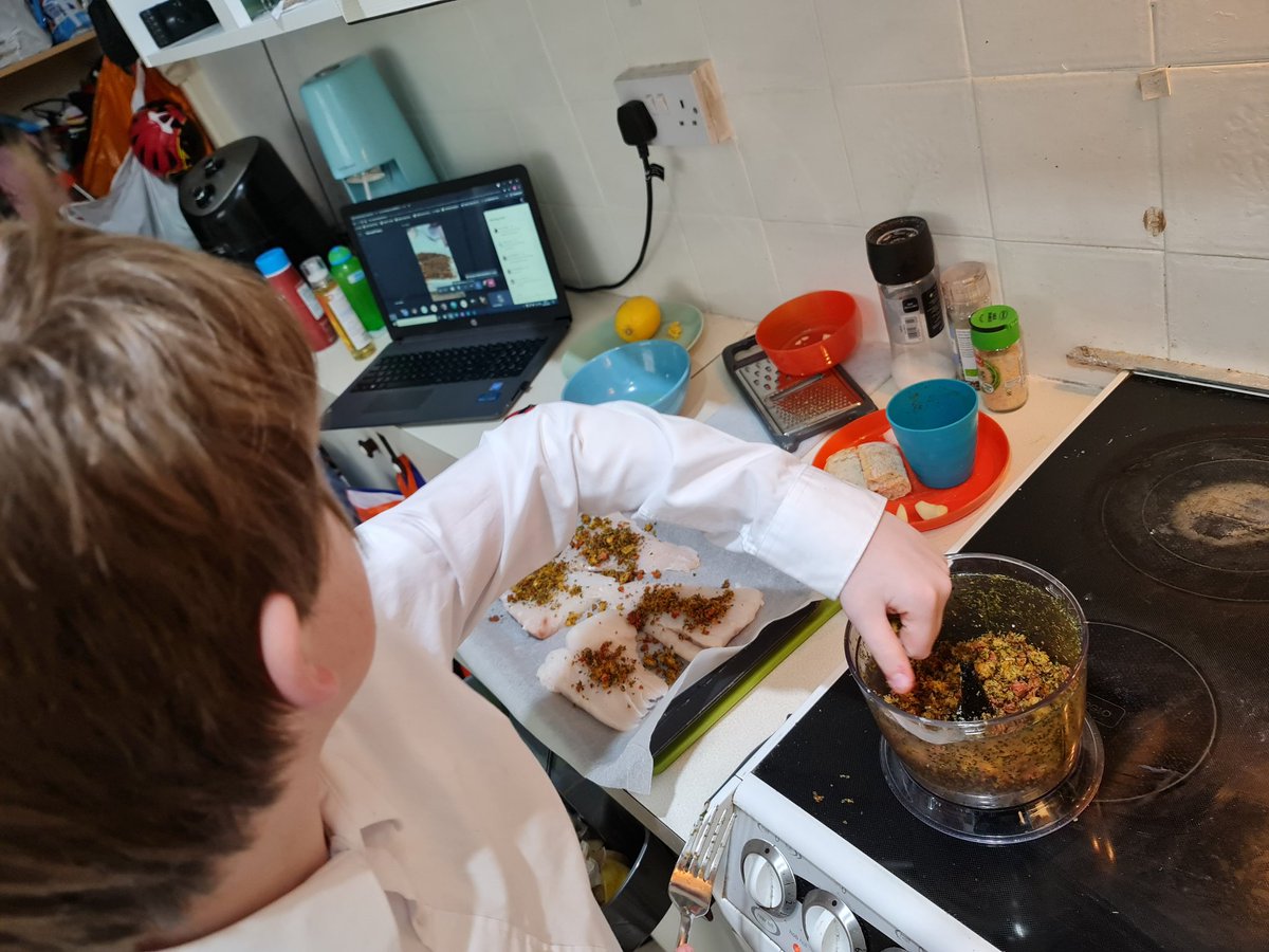 ChiggersY2K's tweet photo. @SACA_ICT Alex with his efforts today! No vampires in this house any time soon #LotsOfGarlic #staidanscancook https://t.co/q0eaxyH4jA