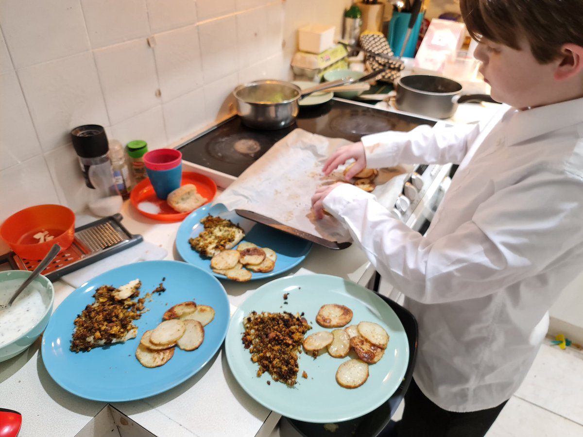 ChiggersY2K's tweet photo. @SACA_ICT Alex with his efforts today! No vampires in this house any time soon #LotsOfGarlic #staidanscancook https://t.co/q0eaxyH4jA