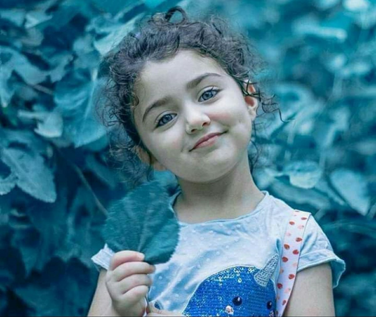 علينا أن نحب أنفسنا أولاً بكل إيجابياتنا وعيوبنا إن لم نحب أنفسنا فكيف لنا أن نحب الآخرين ..💞💞💞💞💞💞💞