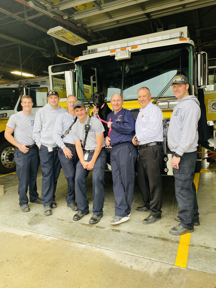 ClayCountyMO_EM's tweet photo. .@SheriffClayCo’s #K9Lola spent the morning learning a new dance 🐾 and making new friends 🚒 at Kearney Fire & Rescue Protection District. @KFRPD #PeerSupportDog https://t.co/9tb1aiM3yF