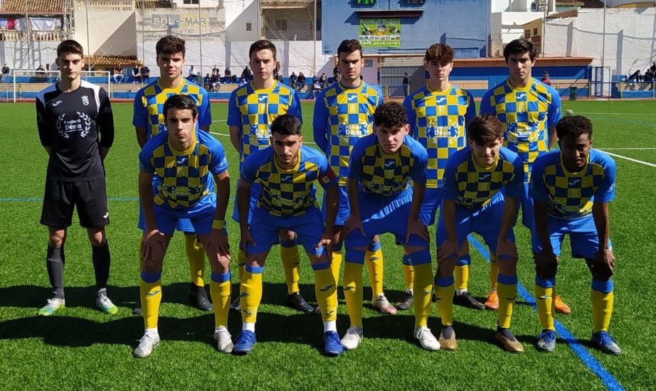 cddenia's tweet photo. Onze inicial del nostre Juv 🅰️ en el #ElRodat per al partit 🆚 el @UDAlzira Juv 🅱️ #AMUNTDÉNIA #DÉNIA #LNG8A https://t.co/A4HlMXHn21