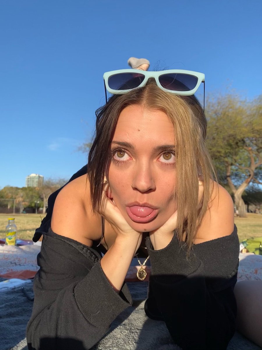 EveCozay's tweet photo. ✨insta saw them first✨ https://t.co/L08gofaBDF