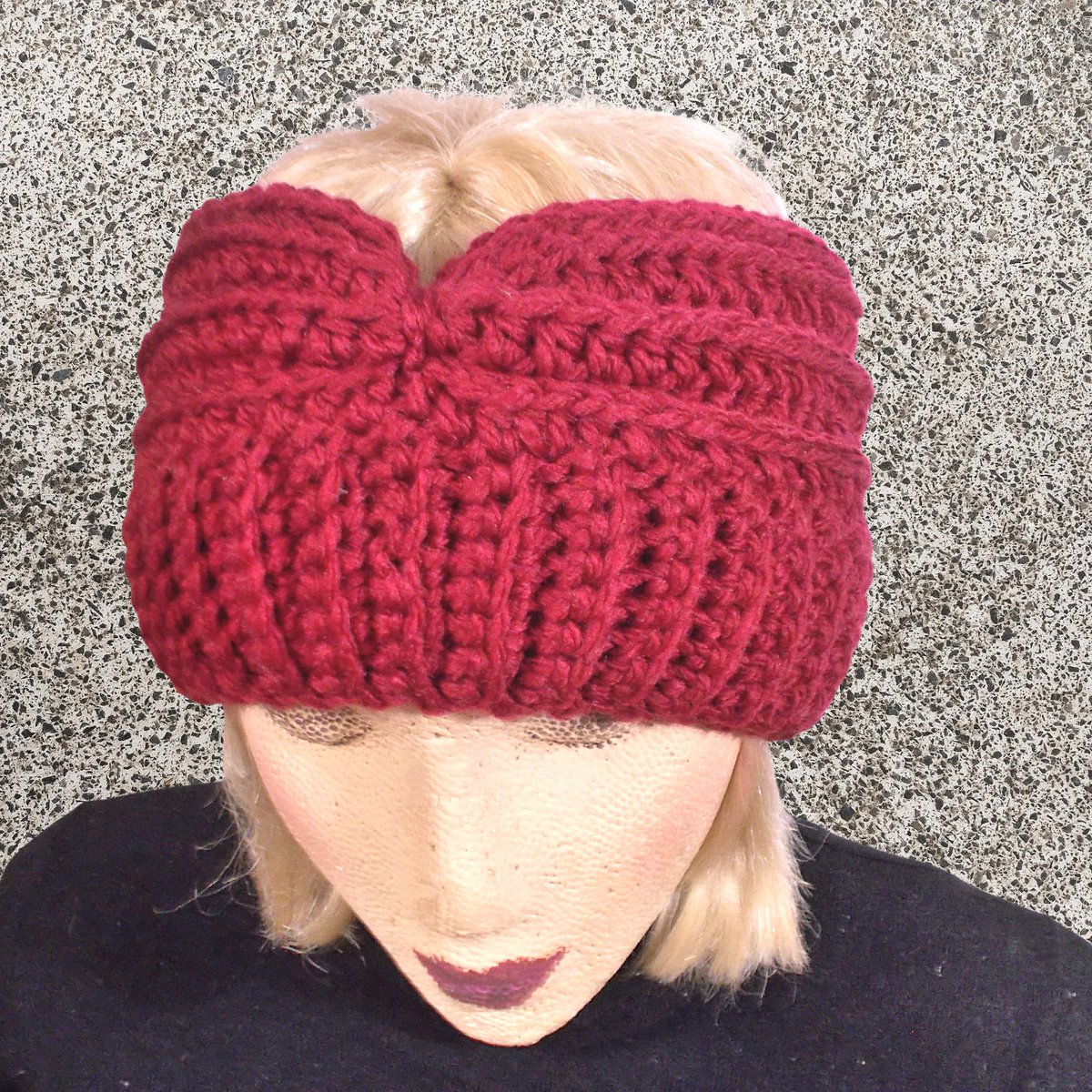 crochetaholic's tweet photo. Cinched Chunky Ear Warmer, Burgundy Headband, Womens Accessories https://t.co/jz2iSBXvoE #dryerballs #messybunbeanie #SUNCREATIONSEMPORIUM #wholesalebuttons #Etsyseller #earsavers #Bumpybeanie #Winterhat #handmadecrochet #CinchedEarwarmer https://t.co/FiUfIyAWJQ