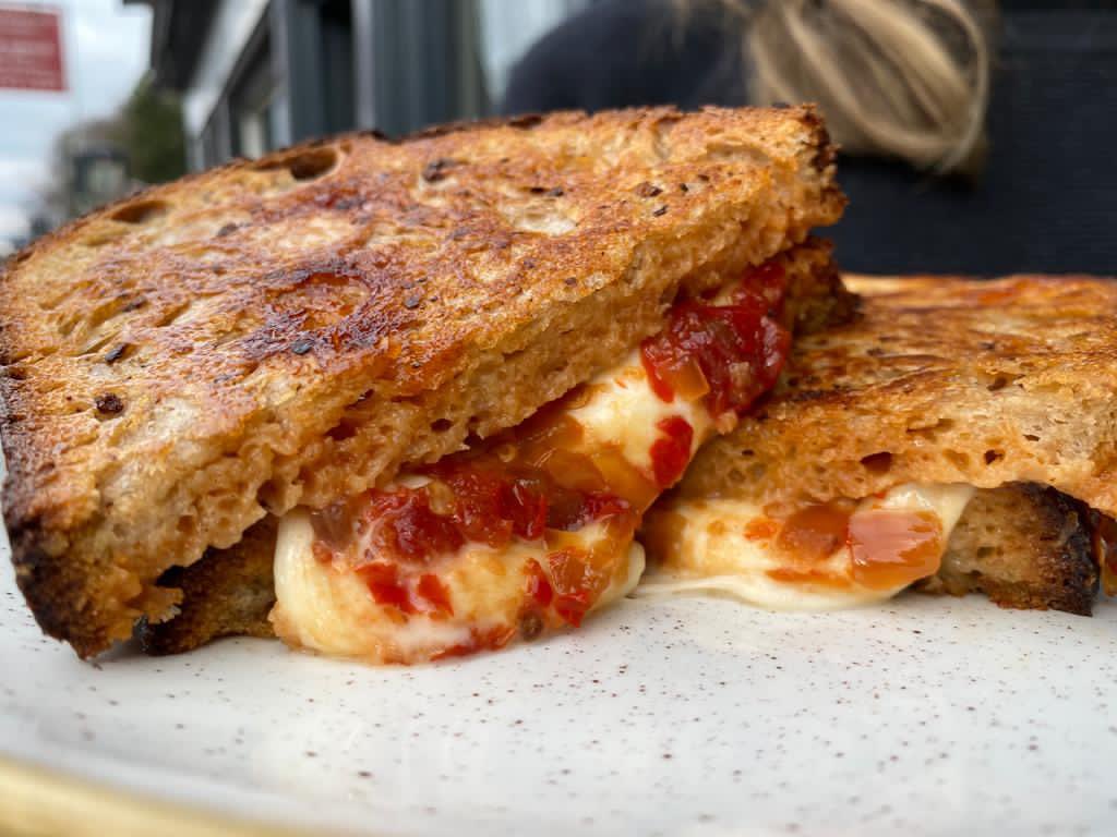 A sneak peak of what will be on offer when we reopen on Friday! 🥳 We will have a small menu of breakfast and lunch toasties (on the @companybakery sourdough), homemade focaccia sandwiches, salad bowls, soup, smoothie bowls &amp; cakes 🍰 all available to TA &amp; on deliveroo