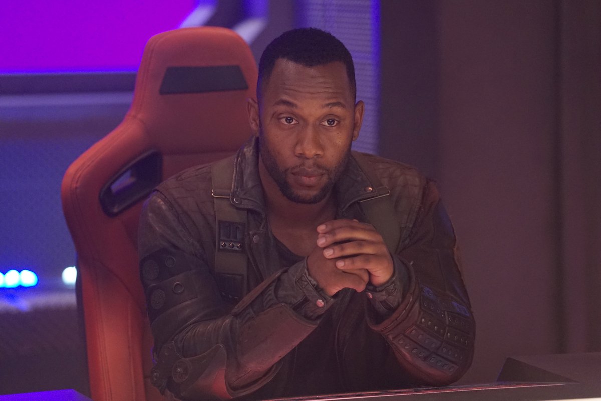 TheOrville's tweet photo. #TheOrville crew, time to celebrate! It's @jleefilm's birthday! 🎊 https://t.co/FDSnDriC0q