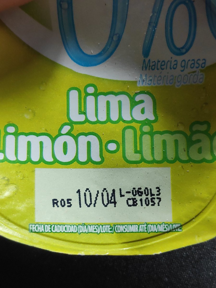 Gusiluz_Freeway's tweet photo. @Mercadona Estos son los datos de los que dispongo. Lo compré o en el mercadona de Burjassot o el de la calle Santa Cecilia de Paterna, que son los que frecuento y he comprado gelatinas en ambos https://t.co/l5UNxQq27Y