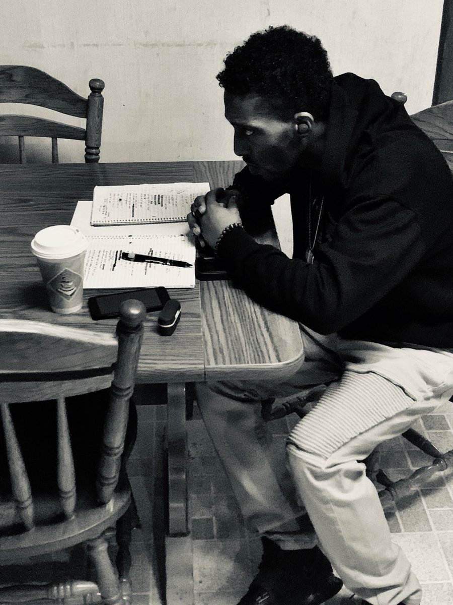 Kartezmusic's tweet photo. 🗣Finishing ⬆️ this Tape‼️📿🙏🏿❤️ #ParkedOnView #LastVerse #Kartez #GrandmasBoi https://t.co/ALU1sMySBp