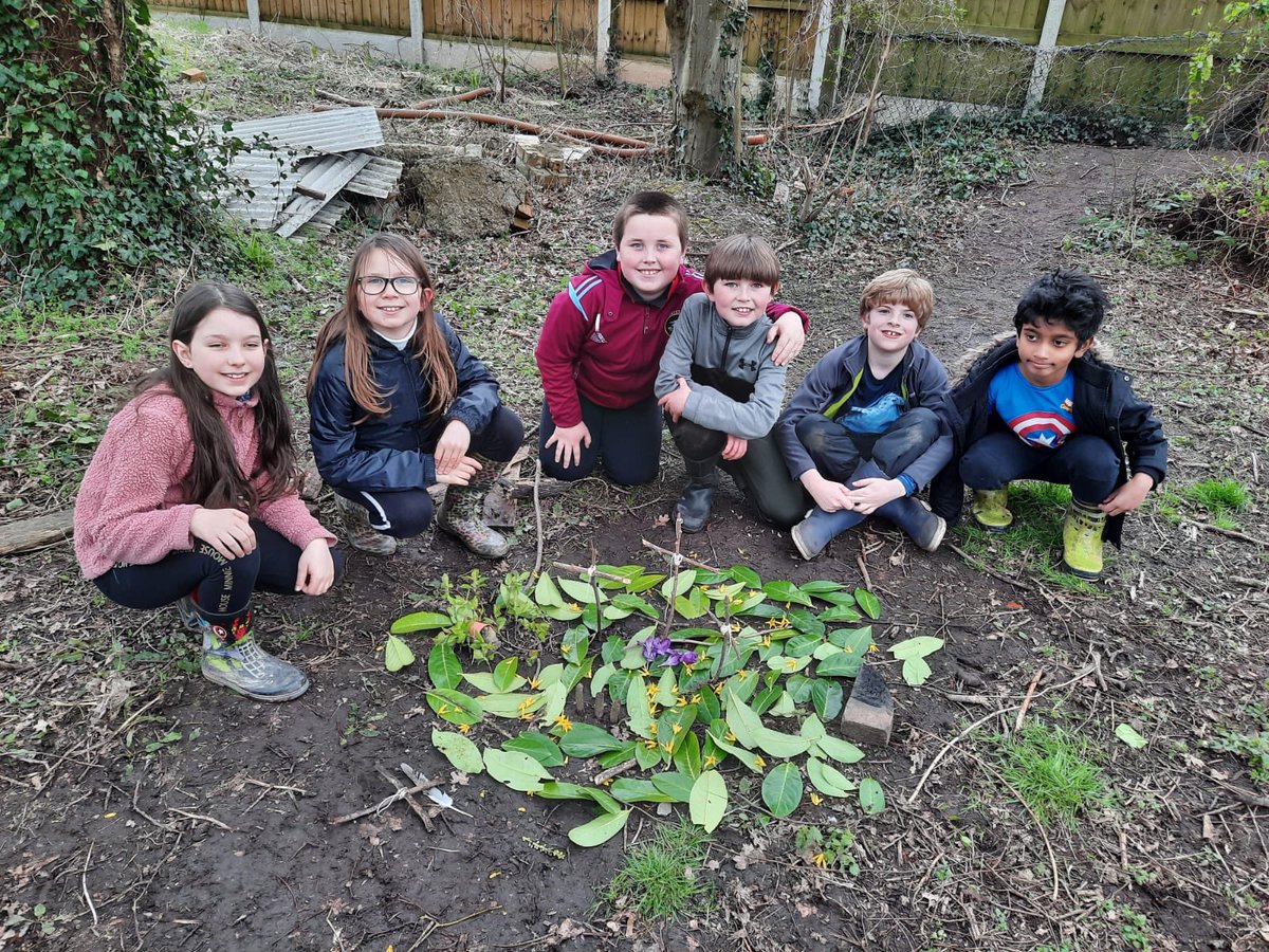 e_portchrist's tweet photo. Year 4 built their own Easter gardens in Forest School today. https://t.co/iYr5FqMel0