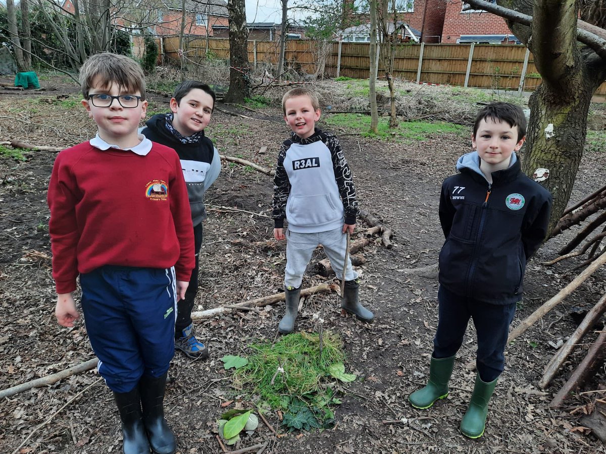 e_portchrist's tweet photo. Year 4 built their own Easter gardens in Forest School today. https://t.co/iYr5FqMel0