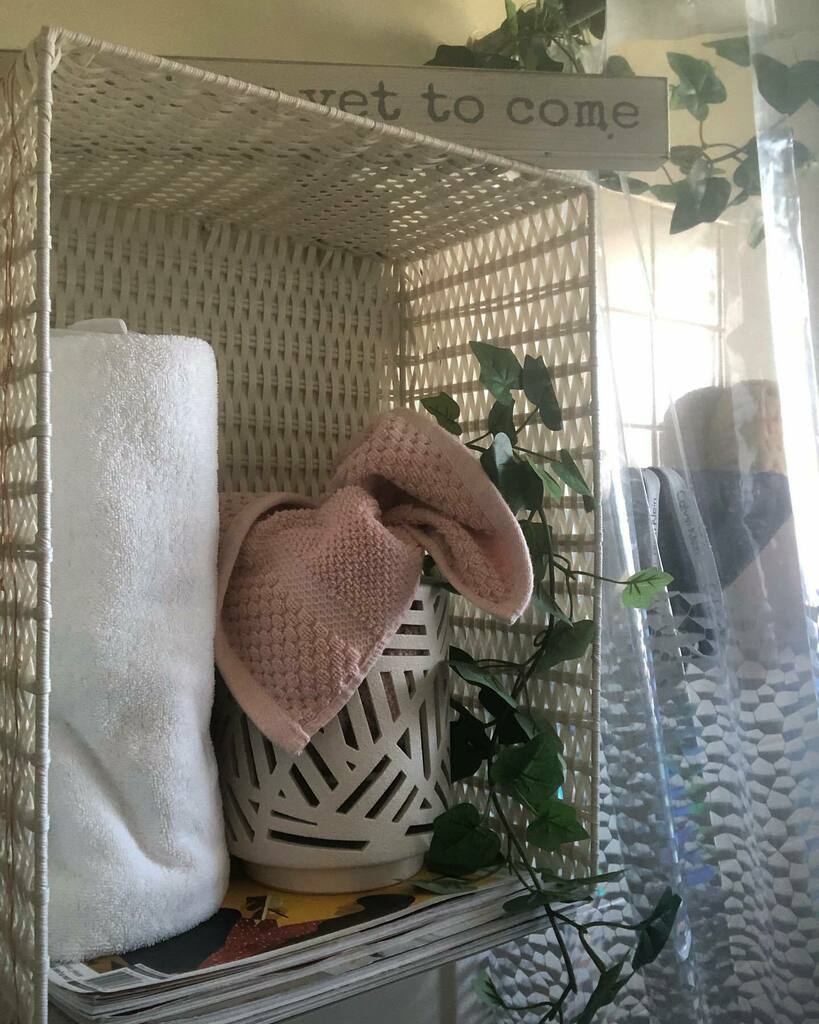 2ndCrist's tweet photo. Best stage in life!! 

#peaceful #space #sing #showertime https://t.co/ArGGea5I3O