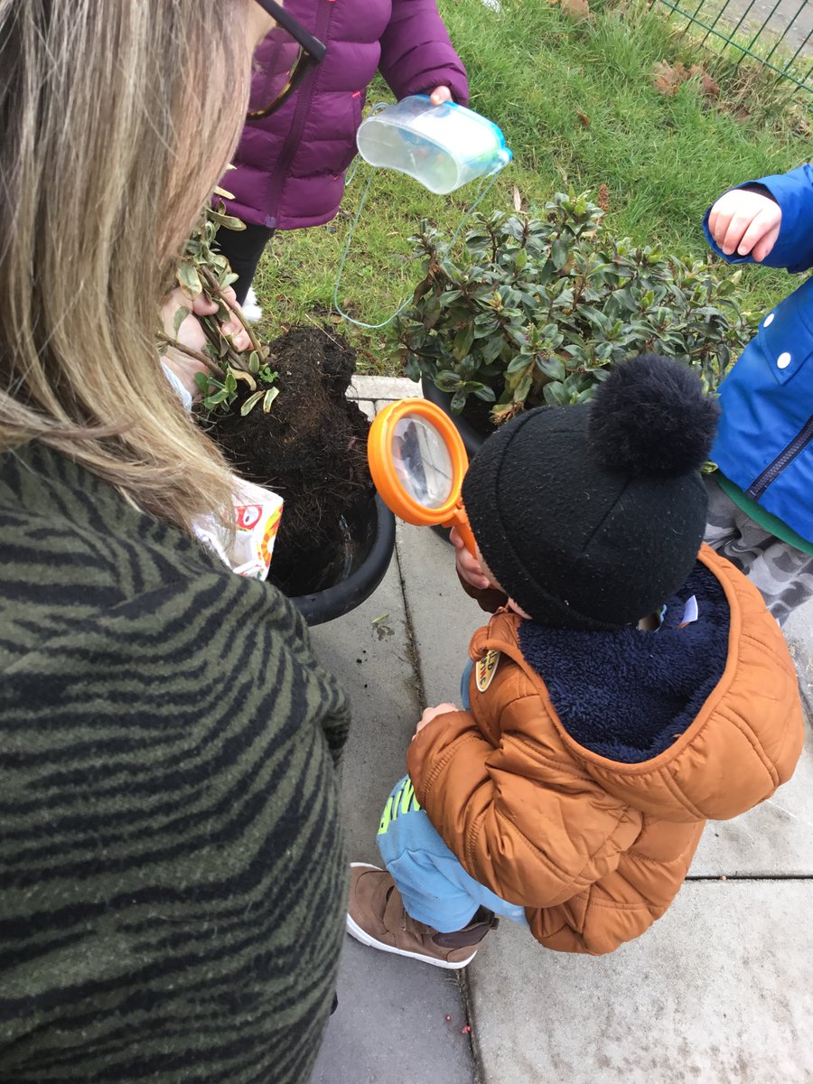 MenstrieELC's tweet photo. Since listening to The Hungry Caterpillar story we have spotted minibeasts outdoors. The use of magnifying glasses has been an exciting experience to observe closely how they travel and their features. Wonder what journey our curiosity of minibeasts will take us on....🐛🐞🕷️#STEM https://t.co/9e4DLsVkZP