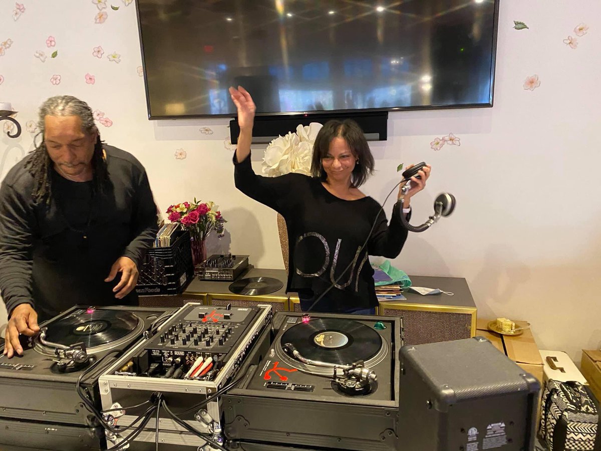 KillerKW's tweet image. I had an absolute BLAST at our 6th anniversary of Bring Your Own Vinyl. #BYOV