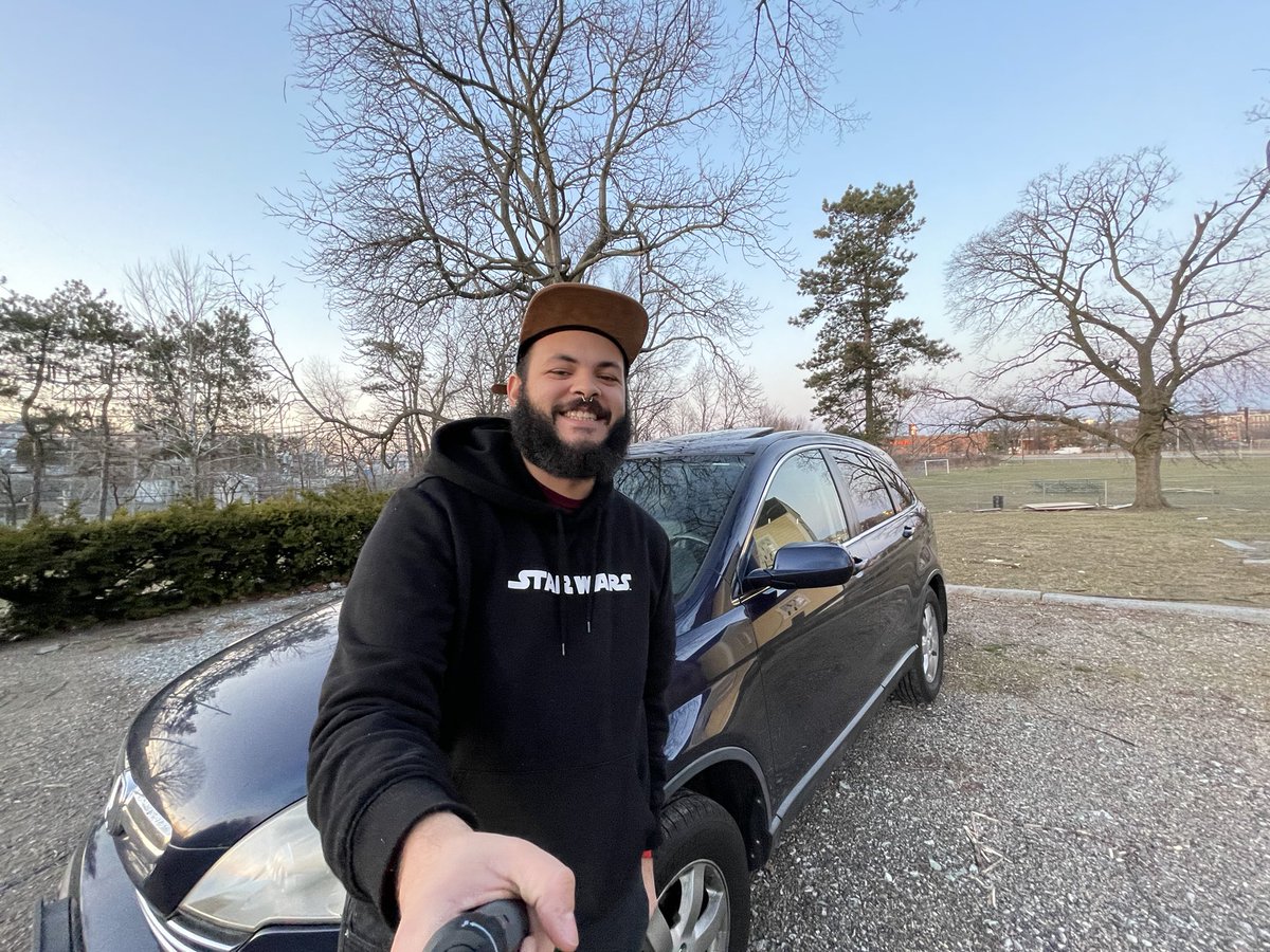 4EverGMPod's tweet photo. POV: It is the apocalypse. Horrifying winged creatures sent by the gods have torn your town to bits. You’ve been living off of the twinkies in your basement for three days and are ready to give up when suddenly your friend Kevin pulls up in his @Honda CRV... https://t.co/pxTTvEKY5k