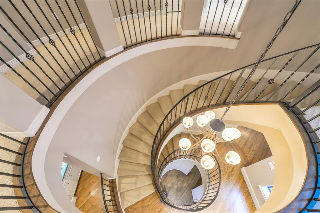 HouPortfolio's tweet photo. SOLD! Spectacular townhome in Montrose! 

2115 Mcduffie Street A, Houston, TX 77019
List Price: $654,900

#portfoliorealestate #luxuryhomes #luxuryrealestate #luxuryagent #kwluxury #houstonluxuryhomes #houstontx #houstonrealestate #houstonrealtor #justsold #kellerwilliamsrealty https://t.co/zu3GHrg3NV