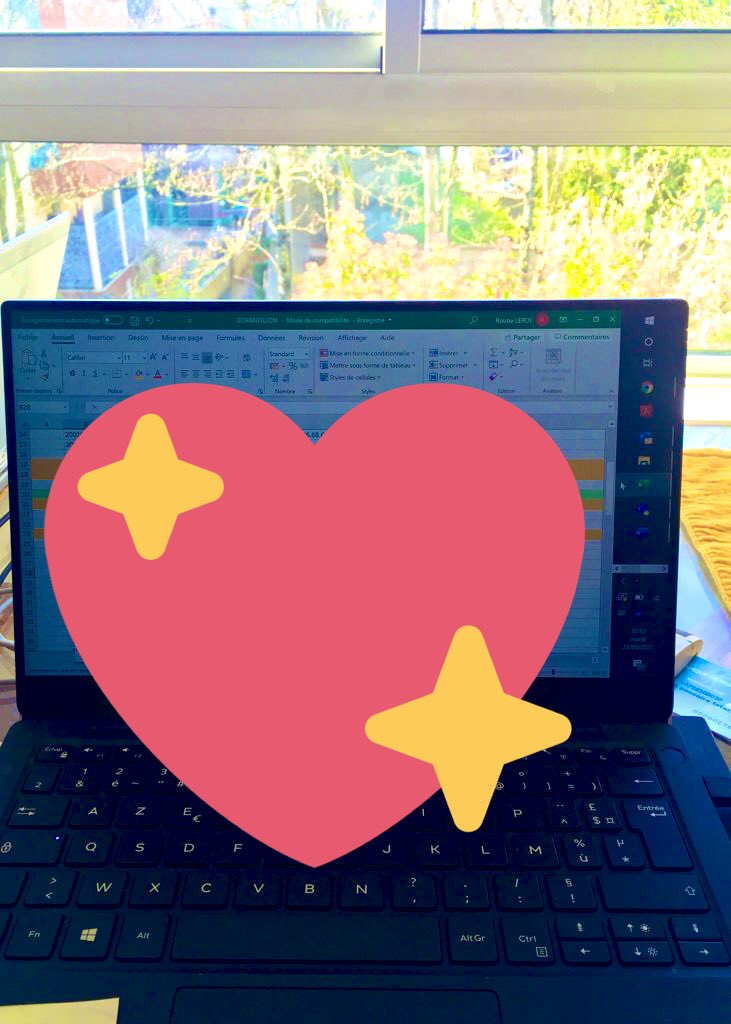 Lilibeth_RL's tweet photo. J’excelise sur fonds de conversation scientifique. Merci le service public. Merci @EtienneKlein ✨ https://t.co/albBTa12wX