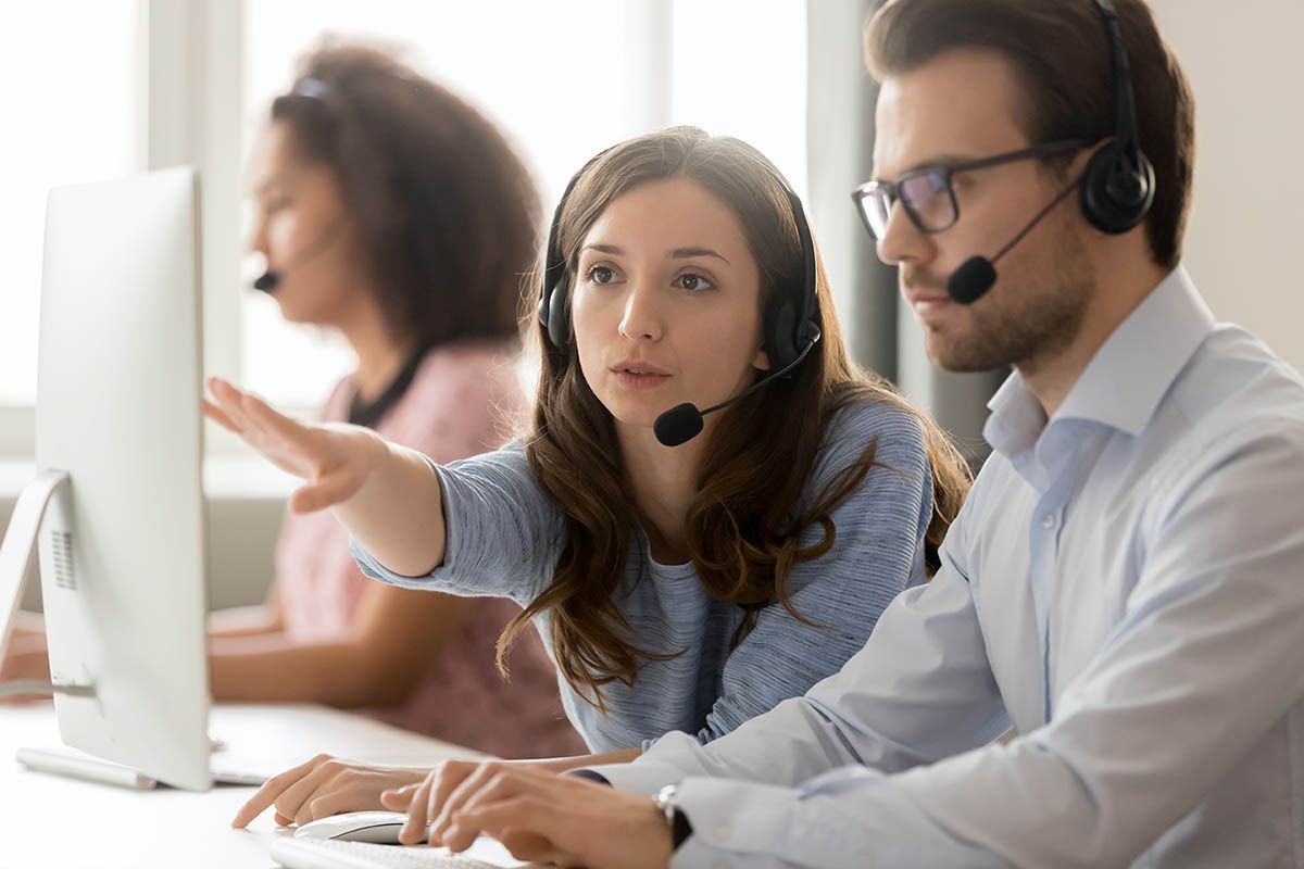 BMC_TrackIt's tweet photo. Five Ways Your Help Desk Software Improves Business Operations https://t.co/c70IXYkLHv https://t.co/WUAfuuTWVx