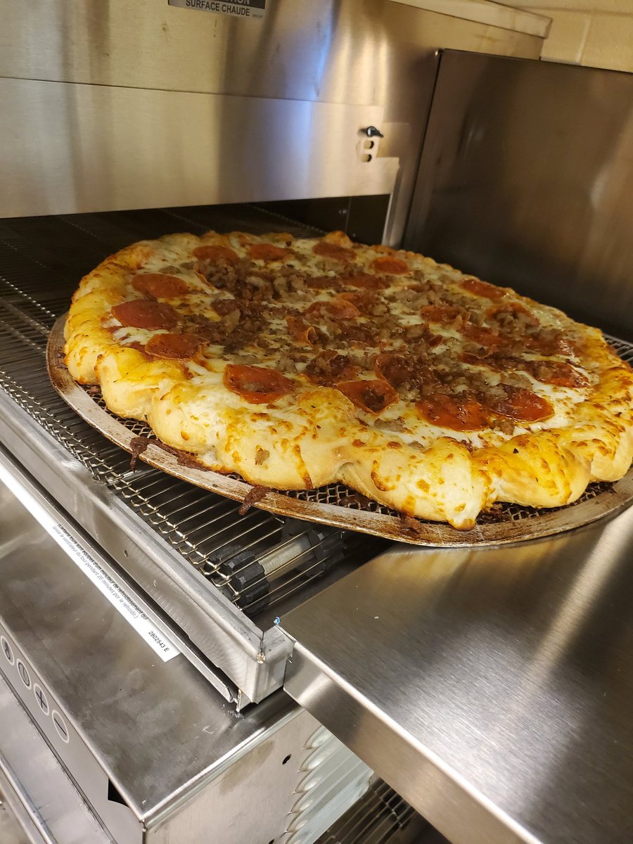 ZPSFoodService's tweet photo. Zeeland West High School received their new pizza oven yesterday!  School pizza never looked so good!  #nomoresquarepizza https://t.co/3Cwteu08FN