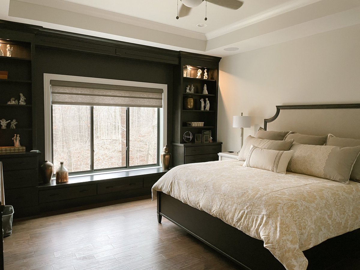 adezine's tweet photo. A few photos of a new build we’ve been working on! Loving how the dark built-ins look next to the light colored walls. #interiordesign #interiorredesign https://t.co/9oXBeMRrjo
