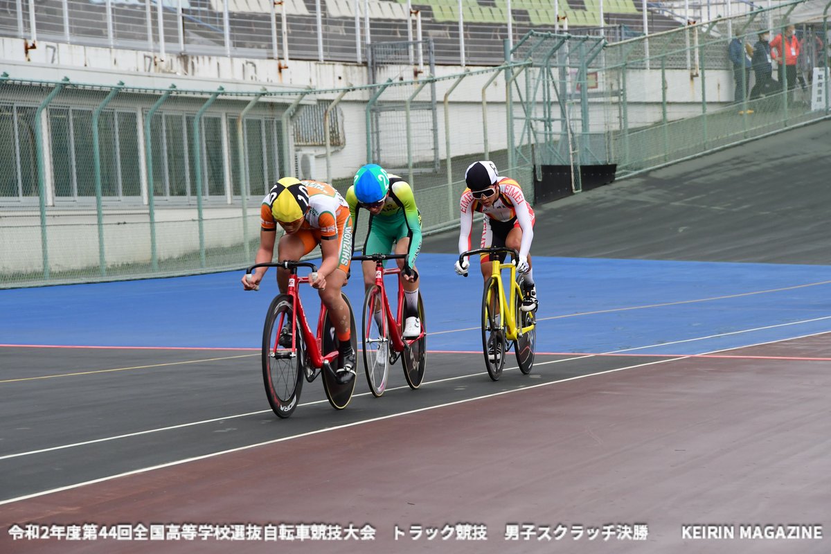KEIRINmagazine's tweet photo. 令和2年度第44回全国高等学校選抜自転車競技大会 トラック競技
3日目 男子スクラッチレース決勝 10
#高校選抜 #自転車競技 #TrackCycling
#Scratchrace https://t.co/au0iwrmWYZ