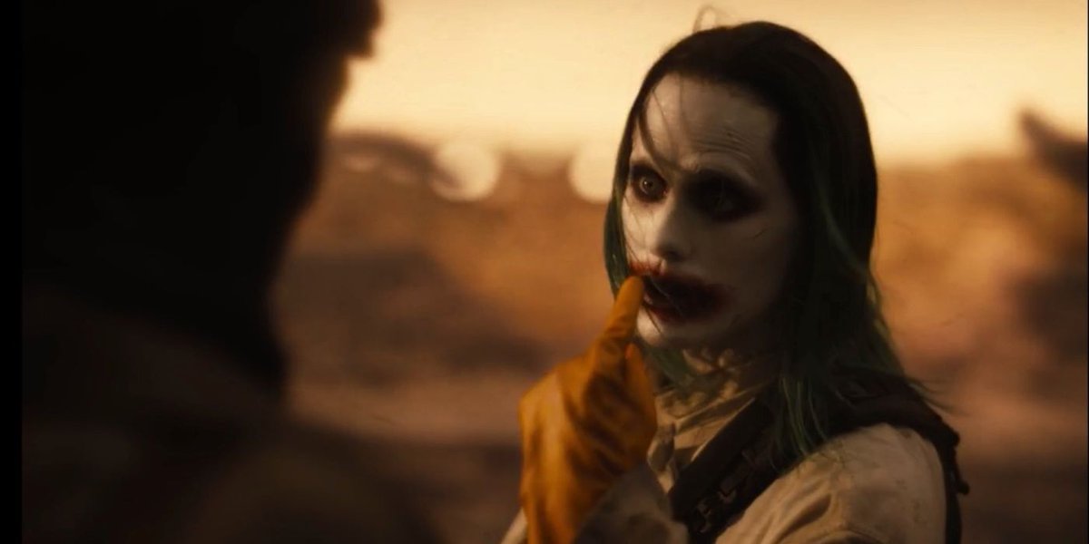 Zack Snyder reveals Joker's reach around line in the #SnyderCut was an ad-lib by Jared Leto.

"And after he ad-libbed that he was like, "That's never going to be in the movie." And I go, 'You watch.'" 

buff.ly/2NNWE6i