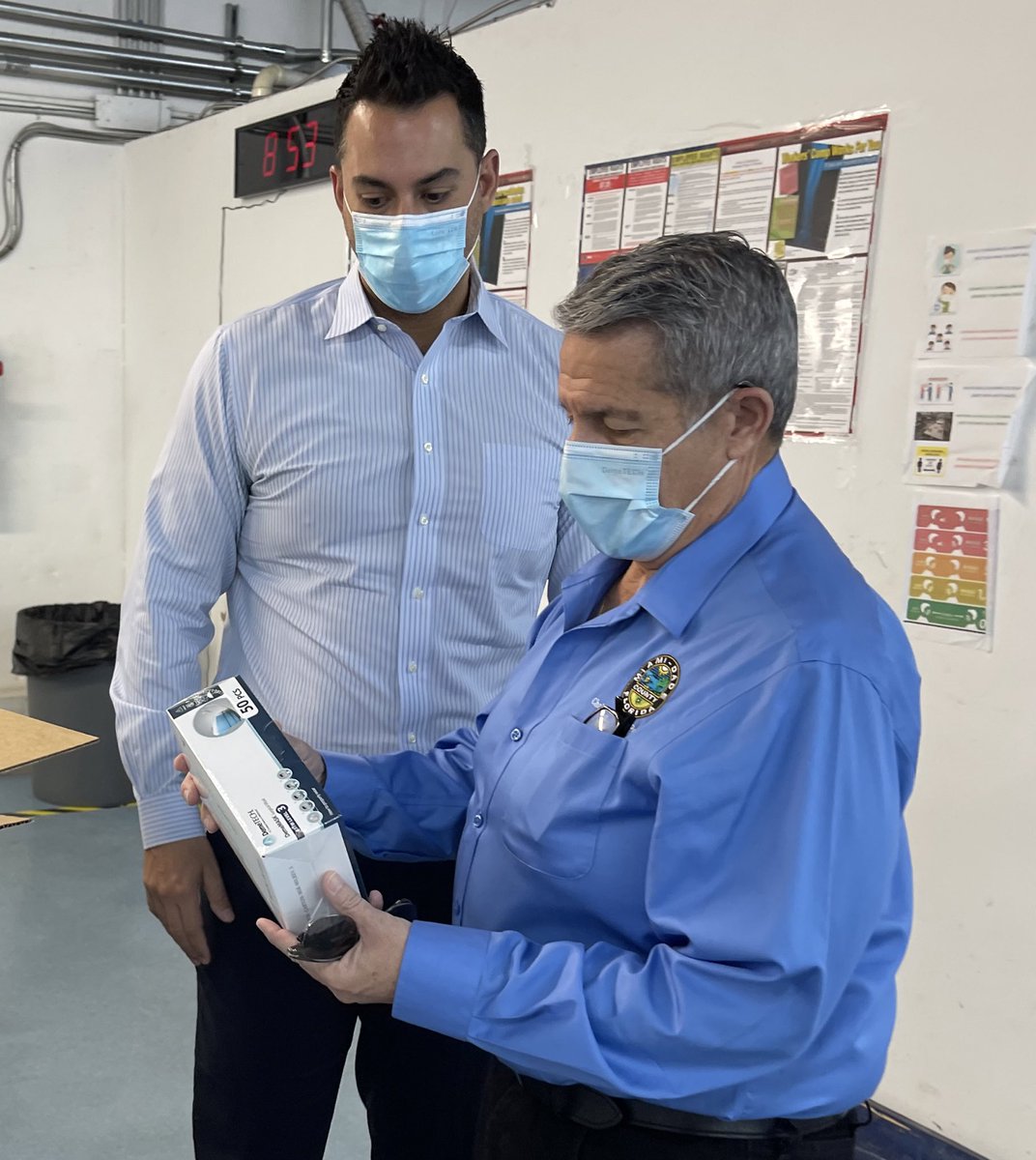 JosePepeDiaz305's tweet photo. Today, I had the pleasure of visiting @DemeTech, a family-owned business producing over 4 million masks &amp; vital medical supplies a day. Thank you to VP Luis Arguello Jr. &amp; staff for hosting me. Proud to have one of the top PPE manufacturers in the nation located in #District12. https://t.co/RbAdiUdQ9D