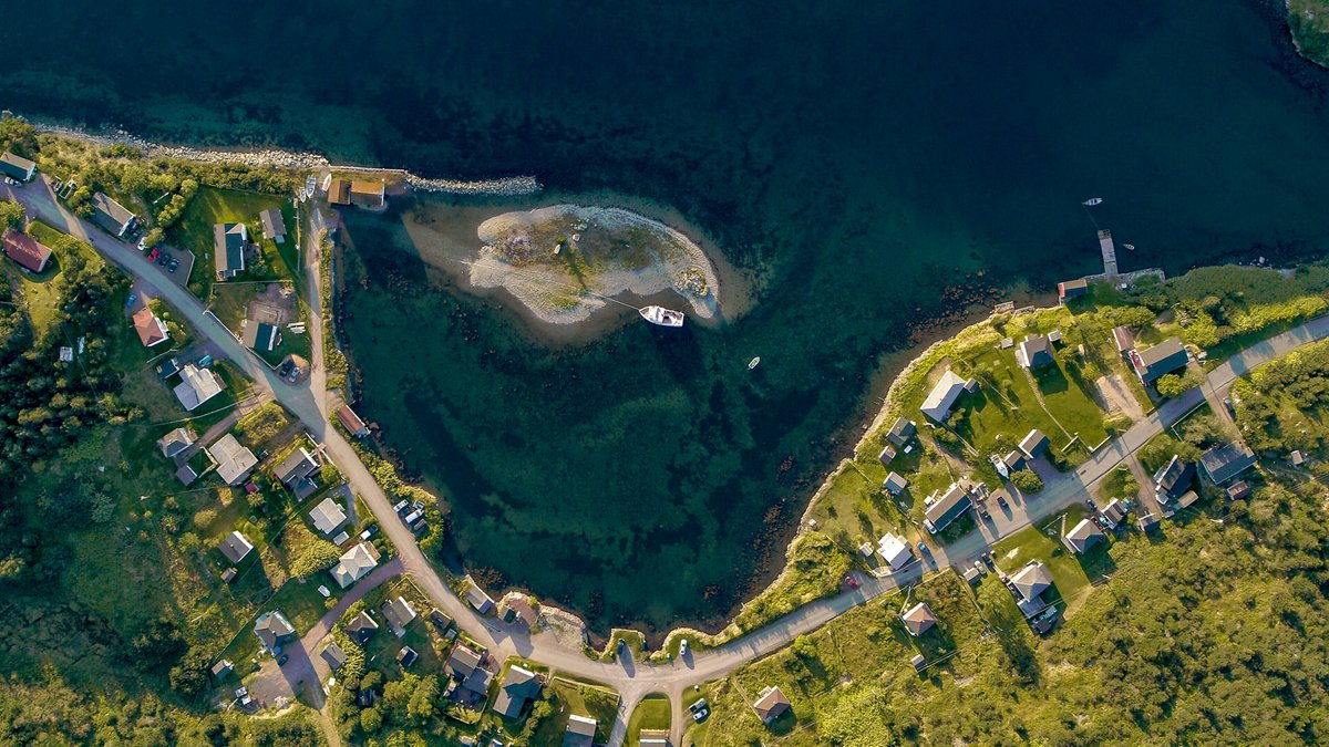 Cruise Newfoundland and Labrador tweet media