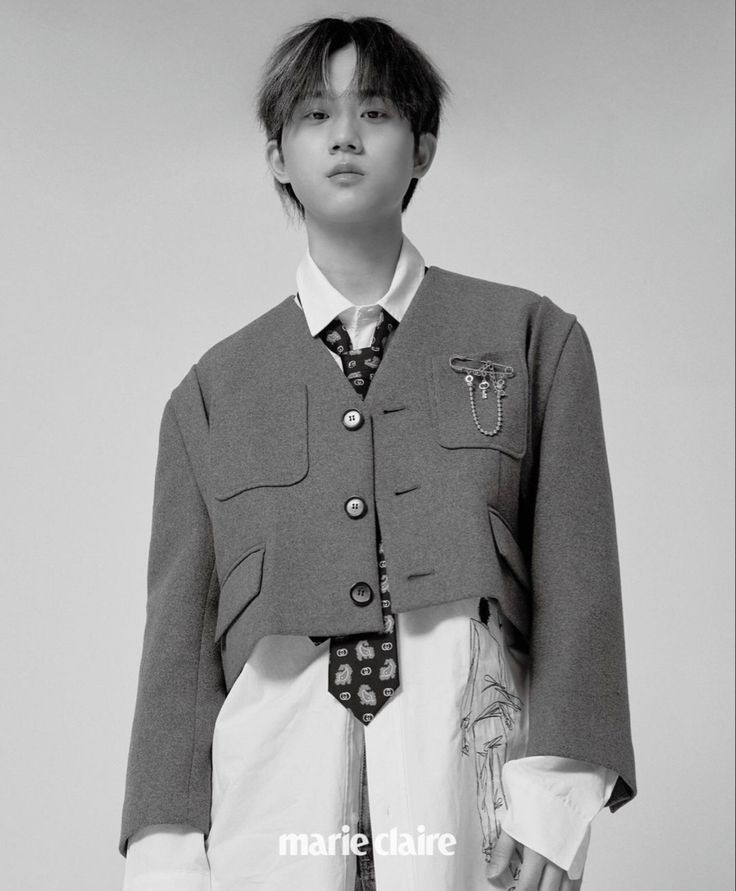 abwfeed's tweet photo. for marie claire 
#안병웅 #wavyseoul https://t.co/pDTLYZJRUv