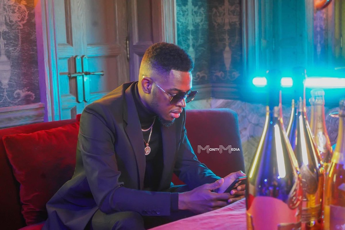 TrakaNation's tweet photo. Happy Birthday to the one and only KING @wendyyyytraka 🥳🎉🎊. Nou di BONDYE mèsi deske li fèw wè on lòt ANNÉE. Nap kontinye PRIYÉ pou bondye beni’w et protejew nan tout sans! Nou renmen’w anpil ❤️❤️ ❤️🐜🐜🐜🐜🐜🐜🐜🐜🐜🐜🐜🐜🐜🐜🐜🐜🐜🐜

#TMG #HAPPYBIRTHDAYKING #TrakaNation https://t.co/35mNot6ahN