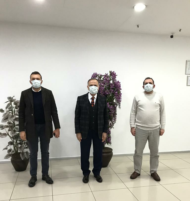 Özel Öğretim Kurumları (Özkurbir) Yönetim Kurulu Başkanı Hamdi Koç, Kursder Yönetim Kurulu Başkanı Aydın Ergenç'e nezaket ziyaretinde bulundu. Gaye kurslar, hedef söylem birliği...