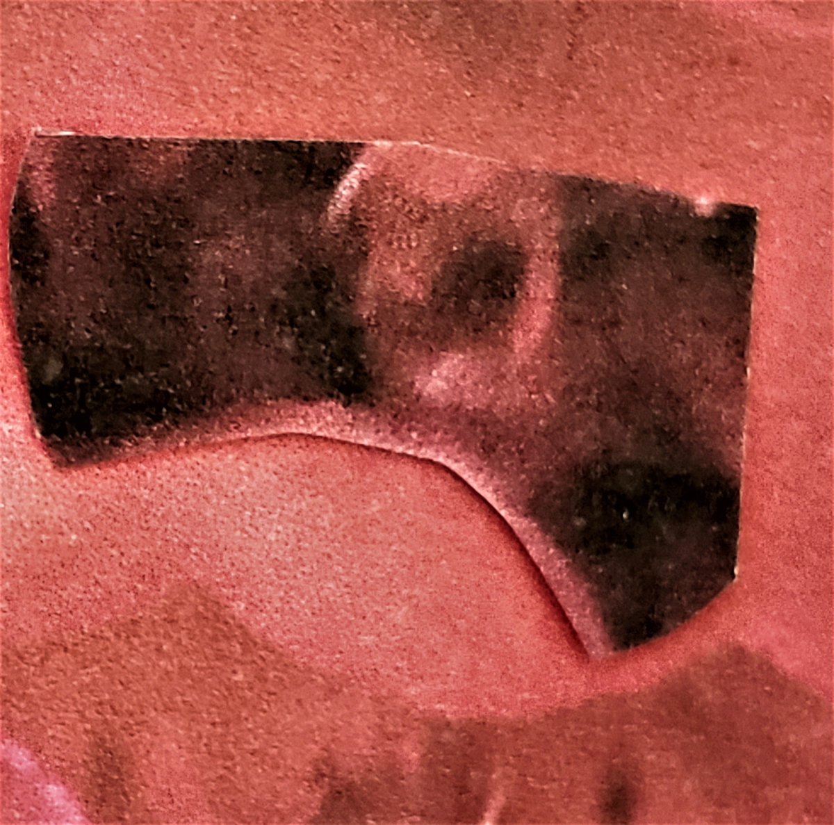 waynehwwolfson's tweet photo. #art #ghost #albumcover Good Morning all. Tiny work of art "Pink Ghost" perfect for album cover, looking at you #richardchartier https://t.co/oX0JNbVfe7