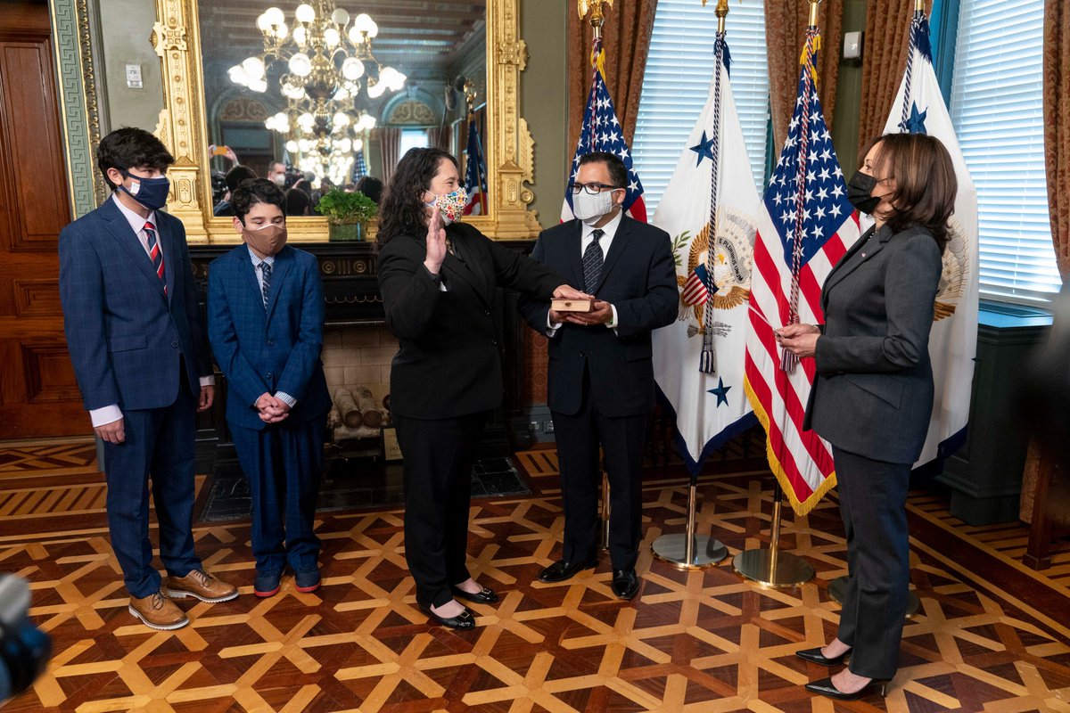 Avanti_Corp's tweet photo. Congratulations @SBAIsabel on your swearing in. Happy to have an Administrator who has experience as a WOSB. #SmallBusiness https://t.co/lSdD0z51Jv