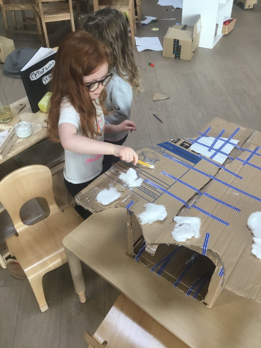 MenstrieELC's tweet photo. M wanted to construct a rocket with junk modelling. She drew a design of what she wanted her rocket ship to look like then selected the materials she needed to create her design and bring it to life! Wonder where M's rocket ship will travel to first? https://t.co/zCSHwwyz7W