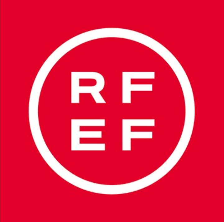 ShowTime237's tweet photo. Le logo de la fédération Espagnole de football vient de changer.
Mention spéciale à celui qui est à l'origine du nouveau logo,on voit qu'il a bossé dure. https://t.co/VxeC5gTsU3