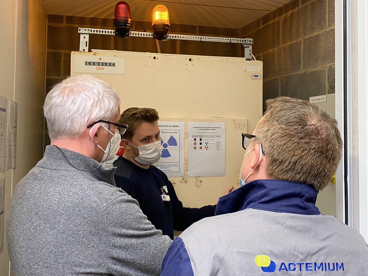 StephSavean's tweet photo. Déploiement de l’activité contrôle radio dans les Hauts de France✅Aujourd’hui à Raismes, installation du scanner CR35 et formation au logiciel permettant l’acquisition des images!💻🤯😅👏🏻@alexhainneville @BoivinIsa https://t.co/sEJ9tjBNqS