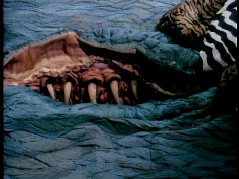 DoyleofDarkness's tweet photo. Six terrific episodes of MONSTERS (1988-1991):
Pillow Talk
The Match Game
The Hole
Pool Sharks
The Offering
Rouse Him Not
#Monsters #Horror #Fantasy #SciFi #TV #HorrorTV #Anthology #LaurelProductions #StephenKing #RichardRubinstein #MarkShostrom #DickSmith #ManlyWadeWellman https://t.co/0nWcbUBrkX