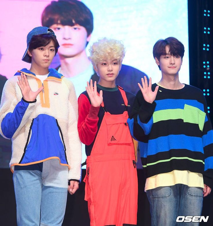 _sungiesunshine's tweet photo. TEEN TEEN 2019                 TEEN TEEN  2021 https://t.co/XkE1xyAjNg