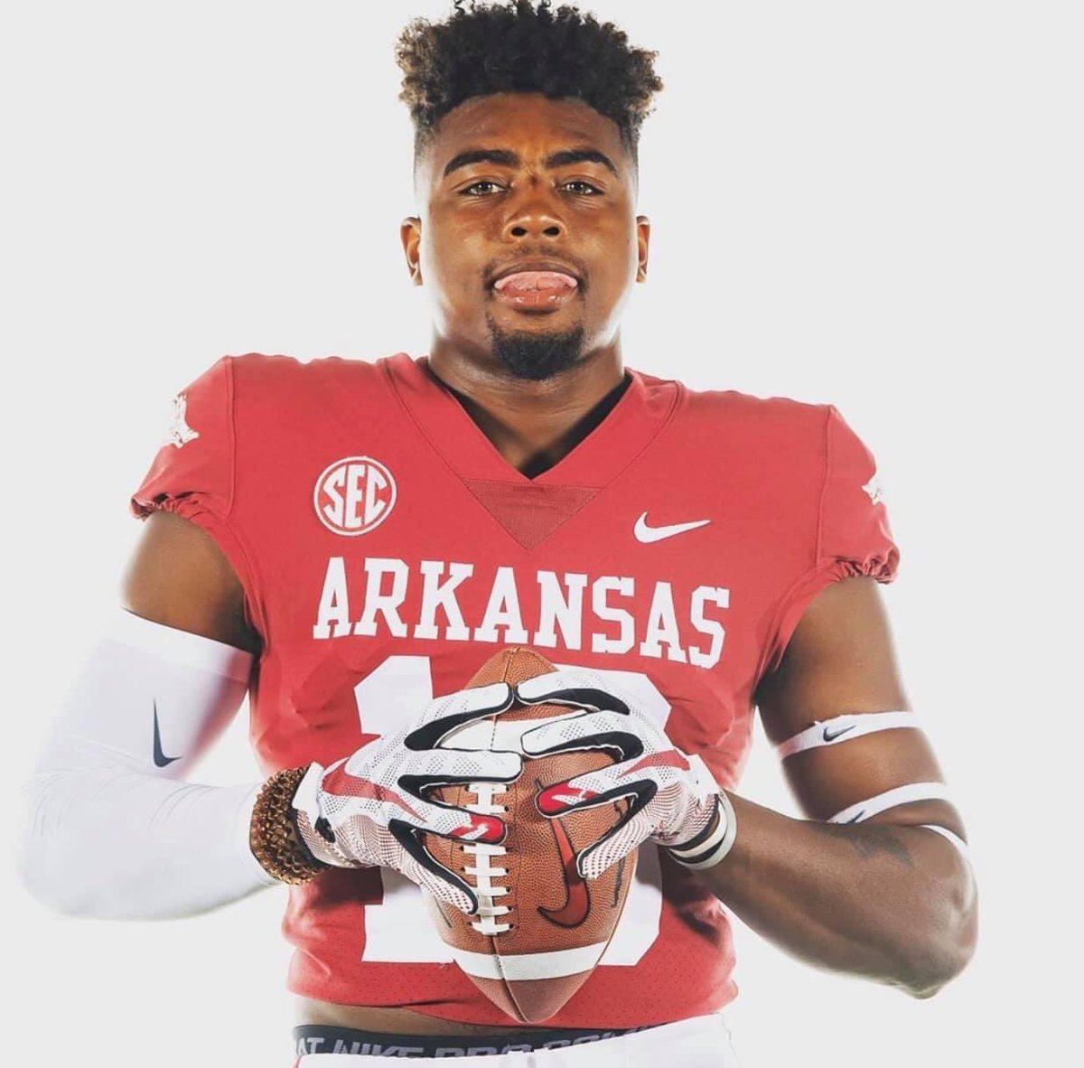 Striick9's tweet photo. Happy 21st Birthday @TreylonBurks!!! We’re so proud of you!!! Mama loves you ❤️❤️ https://t.co/6yvoMWzwZH