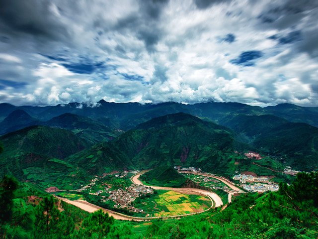 cultureCHN's tweet photo. #太极 [tài jí]，是中国文化史上的一个重要概念，太极图被称为“中华第一图”#韩国国旗 的图案也是源自于此。
Taiji is an important concept in the history of Chinese culture, Taijitu is known as "the first picture of China", and the design of Korean flag is also derived from it.
#哲学 https://t.co/2Xi25EaHdO