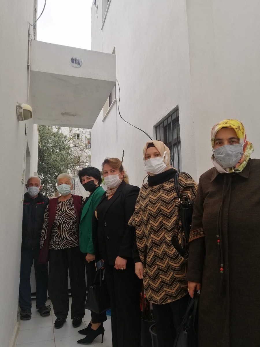 parti_bodrum's tweet photo. Sizler geçmişimizin tecrübelerini bugünlere aktaran, milli kültür ve değerlerimizi yarınlara taşımamızı sağlayan toplumsal hayatımızın en kıymetli hazinelerisiniz....
#Yaslilarhaftasi 
@akpinar_sevda 
@aysekesir https://t.co/70cJgtQZTr