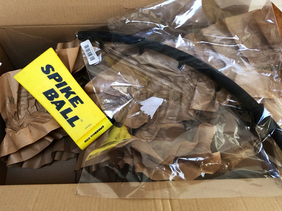 RBoute's tweet photo. What an EXCELLENT customer service!! A part of my @Spikeball rim broke off — two days later they sent me a spare one free of charge (from their DC in Holland). 🙏 @Spikeball https://t.co/hqf9XQS339