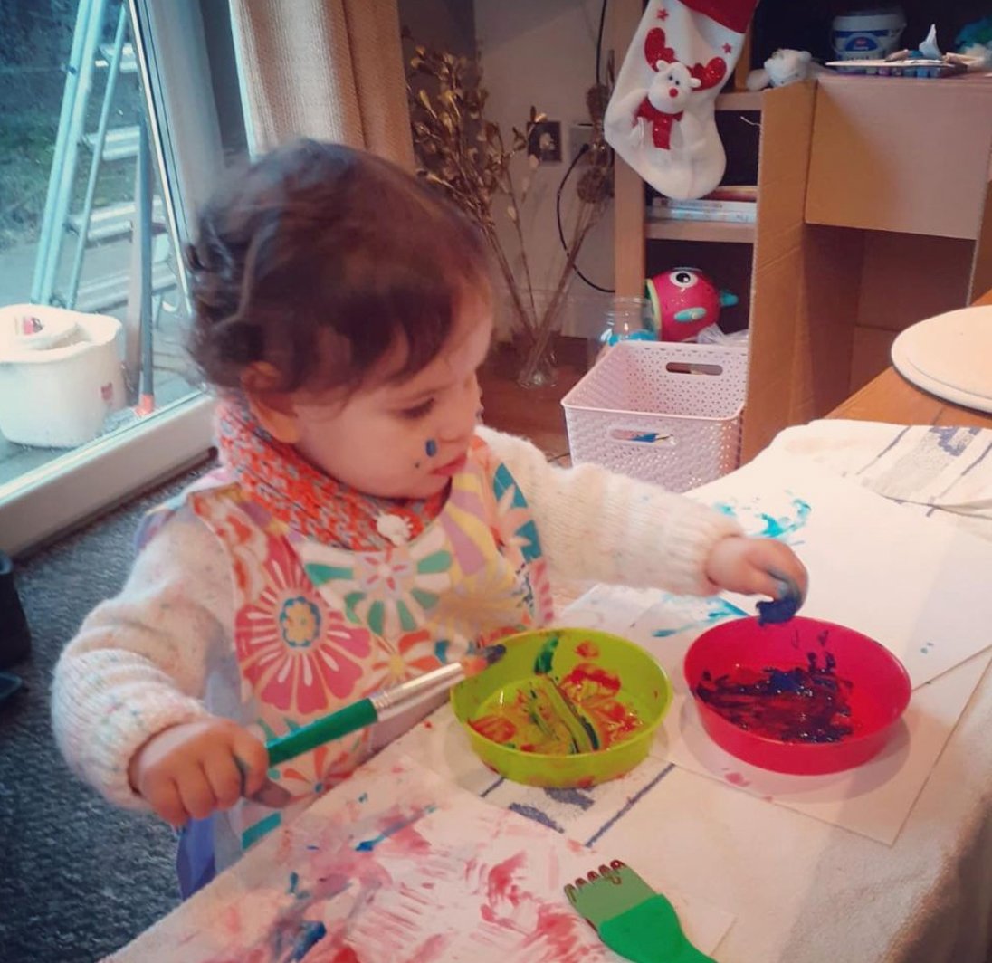 the_working_mum's tweet photo. Arts and crafts and home, and a working mum. How do you fit it in? Any tips or ideas? All suggestions greatly appreciated. 😅
#artsandcrafts #homemade #mum #mumlife #mumblog #mummy #mummylife #mummyblog #mummyblogger #mumbloguk #mummybloggeruk #blog #blogger #mom #momlife https://t.co/gyciZhh4od