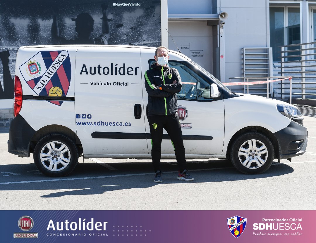 AutoliderHuesca's tweet photo. Autolíder y la @SDHuesca , 15 años juntos!! 🔵🔴

Y esta es una parte de nuestra colaboración, aportar las mejores soluciones de movilidad al club con la cesión de vehículos comerciales @FiatPro_es que conducen habitualmente David e Ibra. #SoisMuyPRO https://t.co/bBOk70WCON
