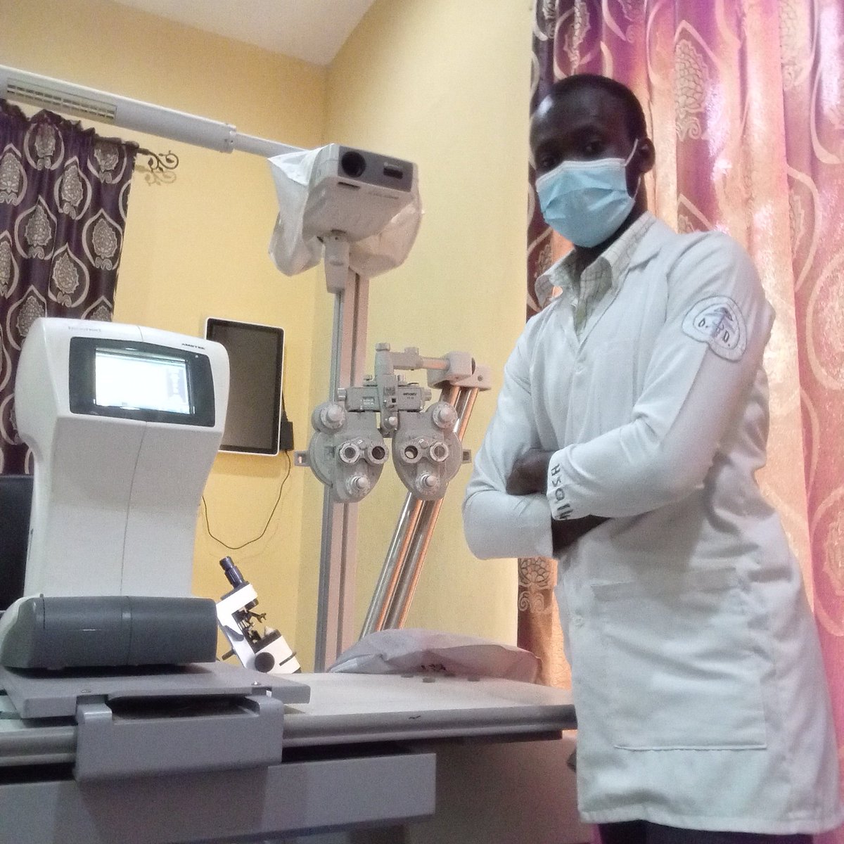 dr_haso's tweet photo. Happy World Optometry Day 👨🏿⚕️
Its a thing of beauty having to help save sight. #optometry #eyes #ODTwitter https://t.co/XgZsruRb87